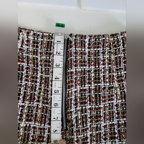 Francescas ALYA Darla Burgundy Plaid Tweed Festive Old Money Mini Skirt - Picture 5 of 8